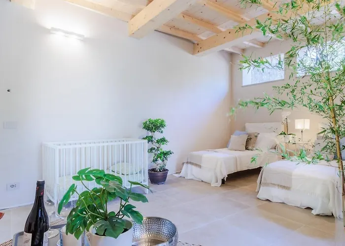 Villa Entire With Private Swimming Pool