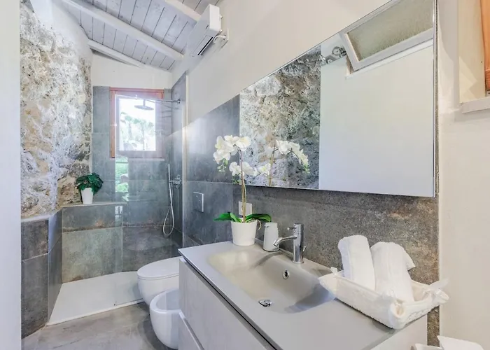 Entire With Private Swimming Pool Villa