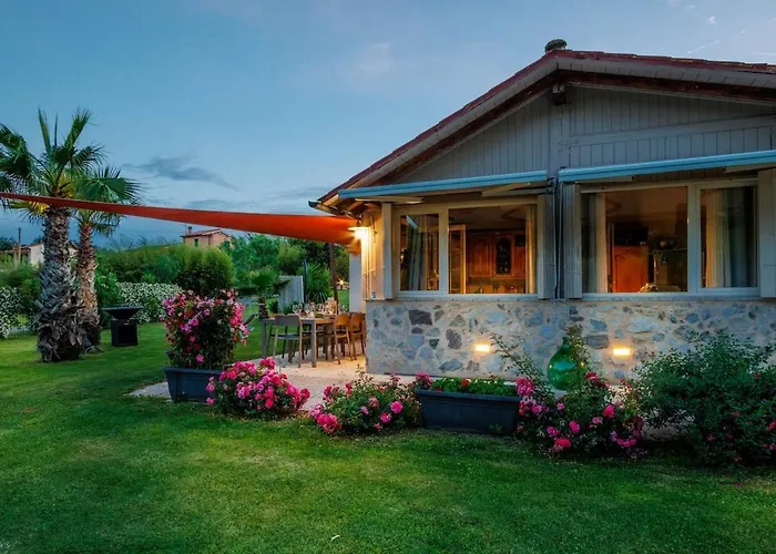 Entire With Private Swimming Pool Villa *